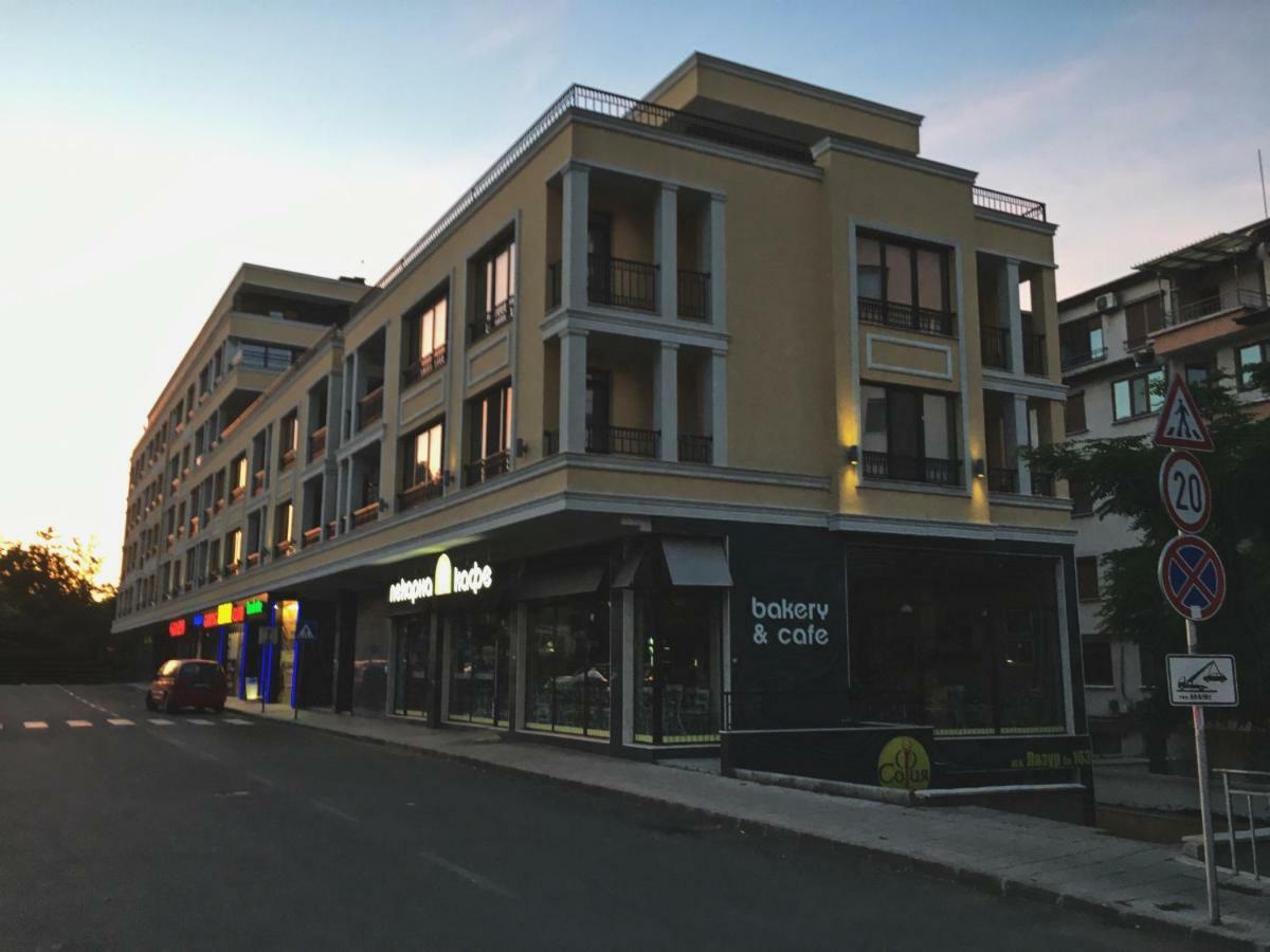 Azzurro Apartment - Ideal For Your Seaside Escape In Burgas City Eksteriør billede