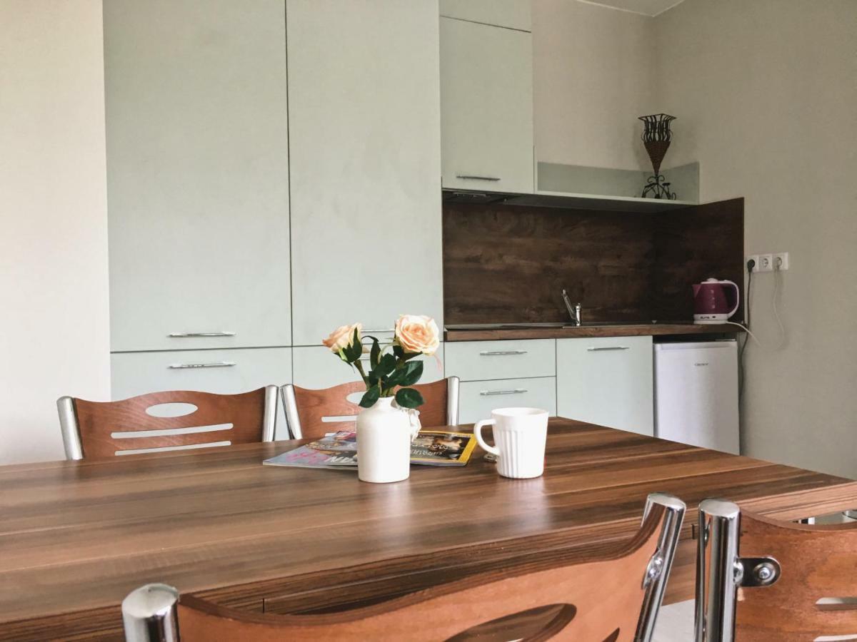 Azzurro Apartment - Ideal For Your Seaside Escape In Burgas City Eksteriør billede
