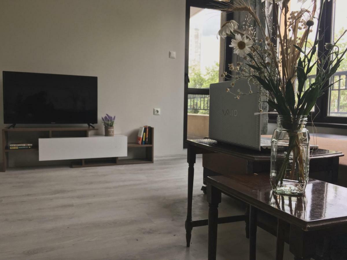 Azzurro Apartment - Ideal For Your Seaside Escape In Burgas City Eksteriør billede